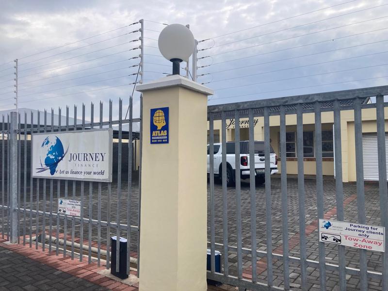 To Let Commercial Property for Rent in Newton Park Eastern Cape